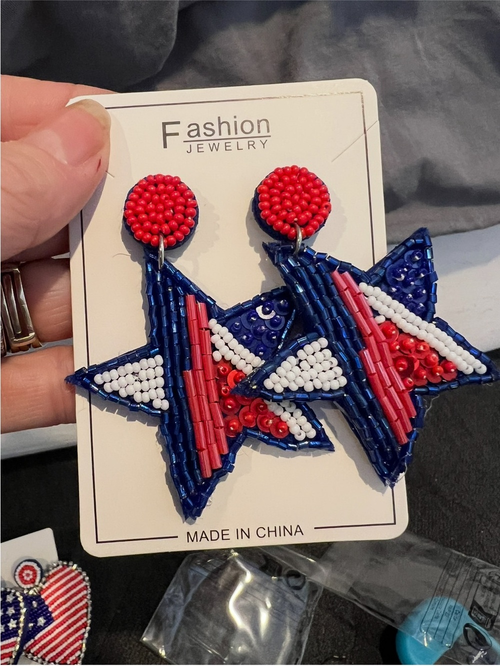 Fashion Jewelry Red, White & Blue Patriotic Beaded Earrings Pick Heart or Star - Picture 4 of 4